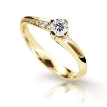 Zlatý zásnubní prsten s čirými zirkony Danfil model 2101
